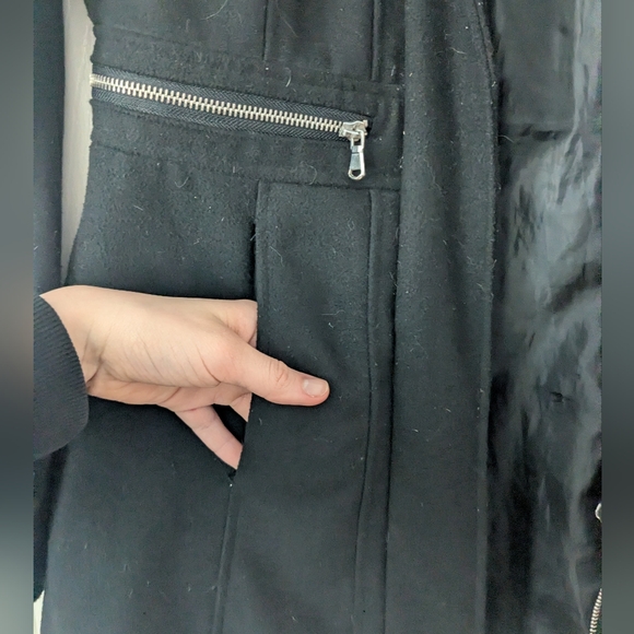 Women's Black Trench Coat - Picture 2 of 4